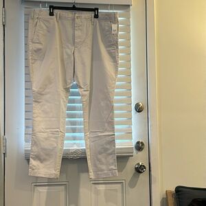 New Gap Khaki Pants